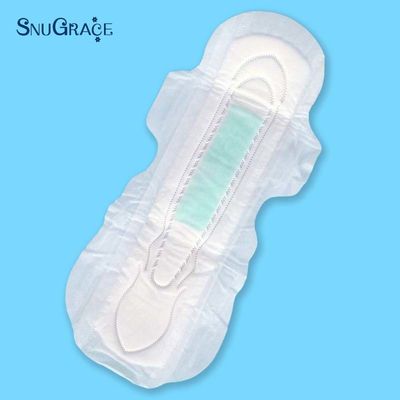 Custom Bio Baumwolle Mädchen Sanitär Serviette Odm Oem mit Winged Design von SnuGrace