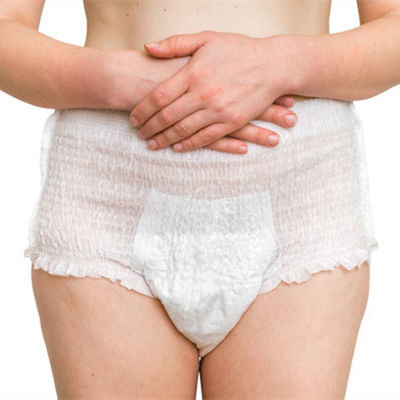 Kurze Windelhosen für Erwachsene mit elastischer Taille für diskrete und sichere Inkontinenzbehandlung